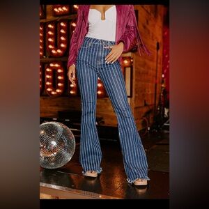 Trendy high waist striped flares with hidden zipper. NWT